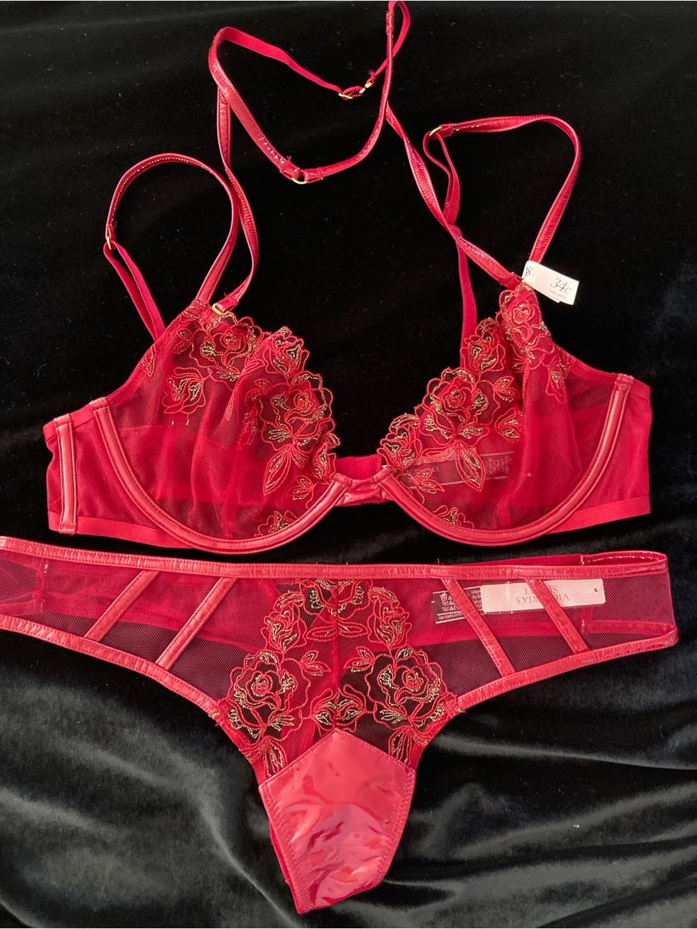 Victorias Secret 34C VERY SEXY Unlined Low Cut Demi Bra Thong M Set Faux Leather